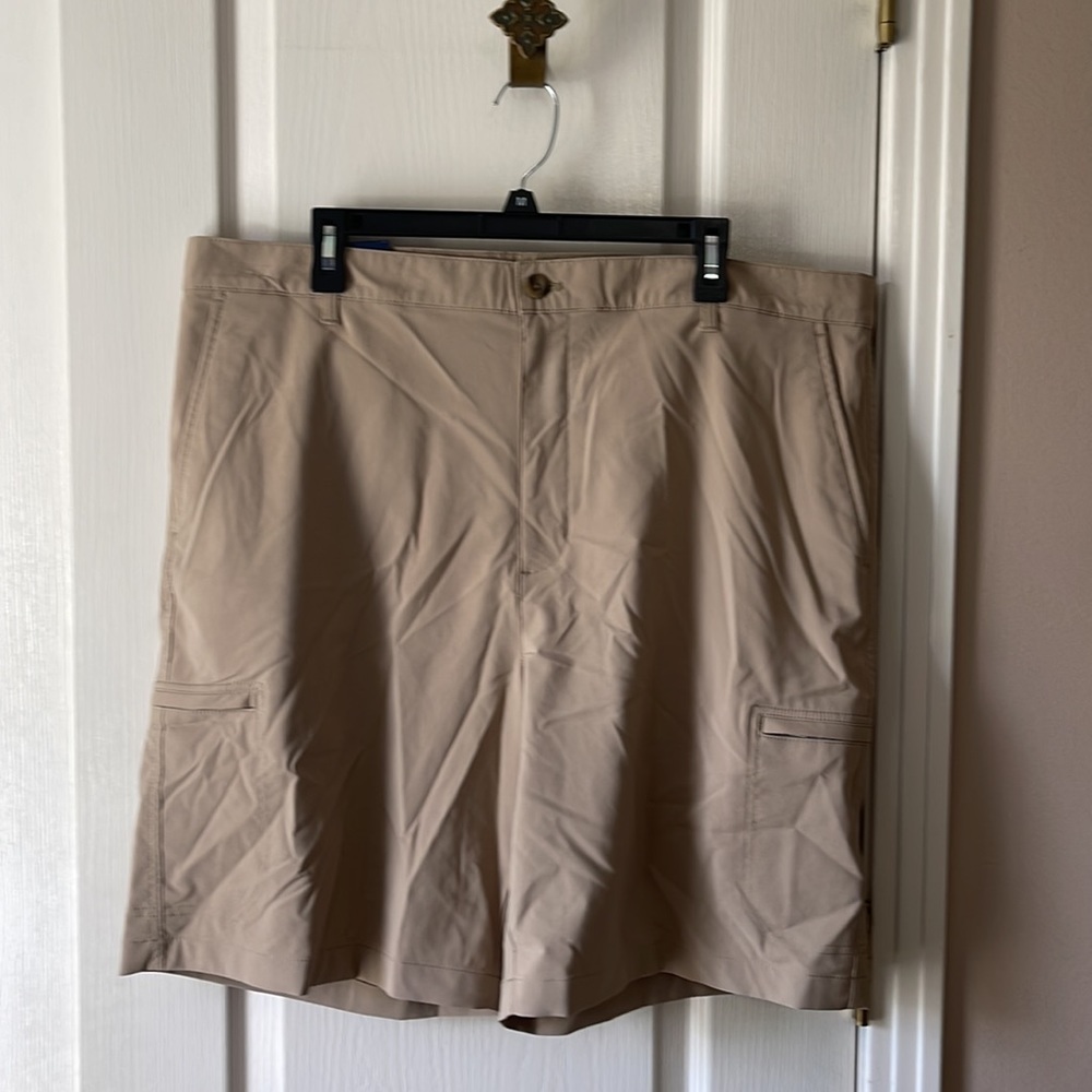 Chaps khaki shorts